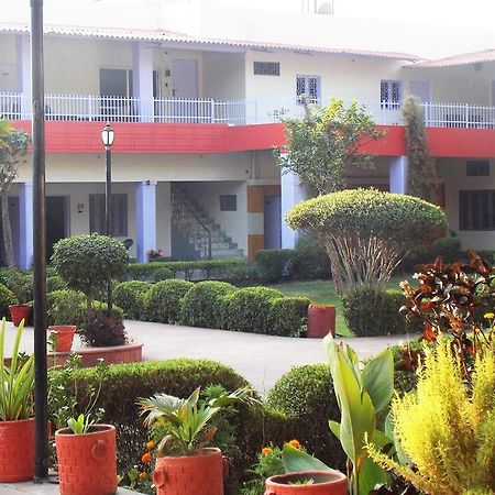 Hotel Goverdhan Tourist Complex Fatehpur Sīkri Exteriör bild