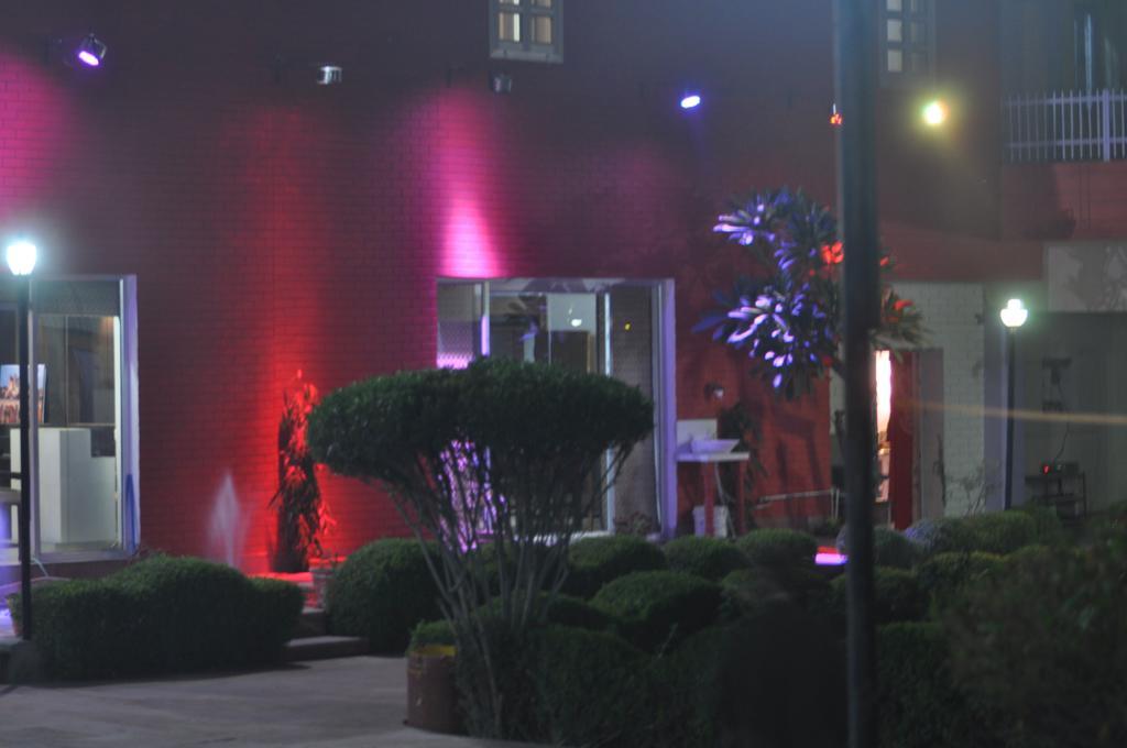 Hotel Goverdhan Tourist Complex Fatehpur Sīkri Exteriör bild