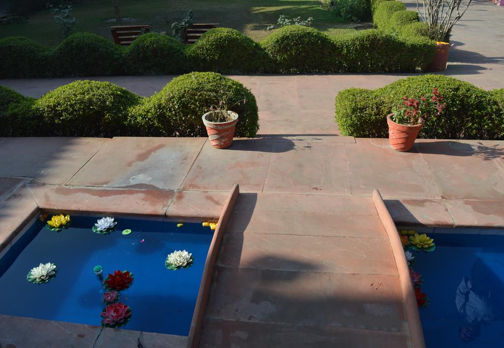 Hotel Goverdhan Tourist Complex Fatehpur Sīkri Exteriör bild