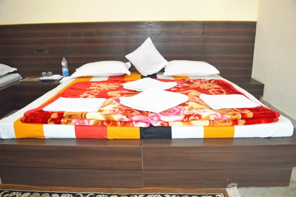 Hotel Goverdhan Tourist Complex Fatehpur Sīkri Exteriör bild